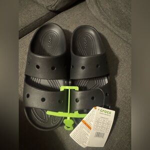 Crocs Adult Classic Sandal V2 in Black